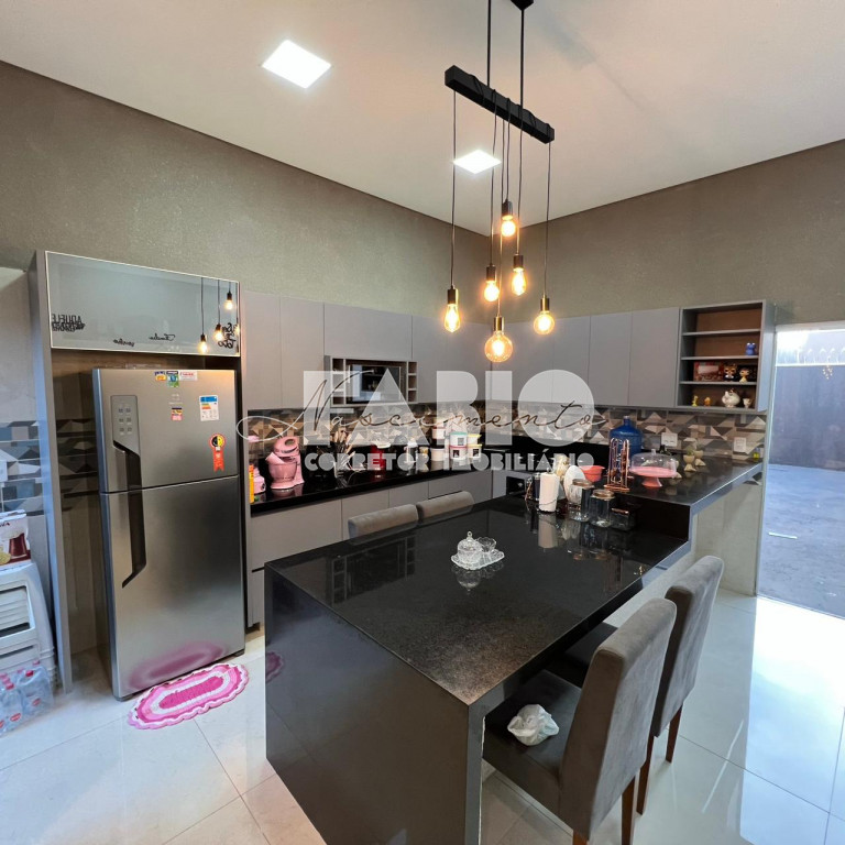 Casa com 3 quartos à venda, 80m² — foto 3 de 11