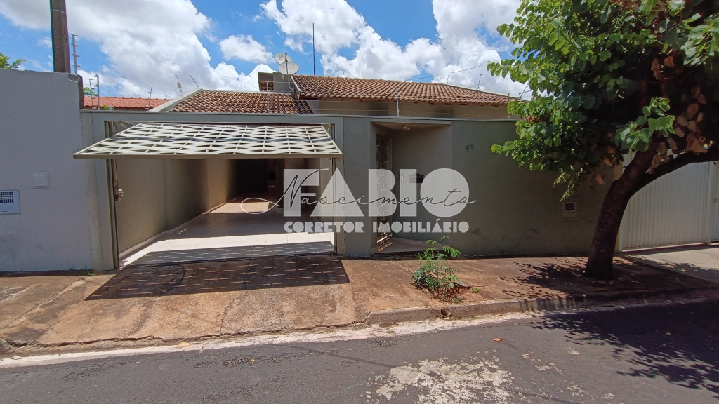 Casa com 3 quartos à venda, 153m² — foto 3 de 19
