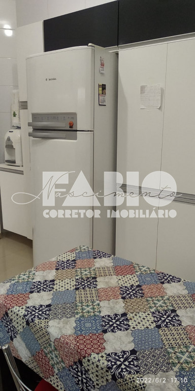 Casa de Condomínio com 3 quartos à venda, 236m² — foto 18 de 30