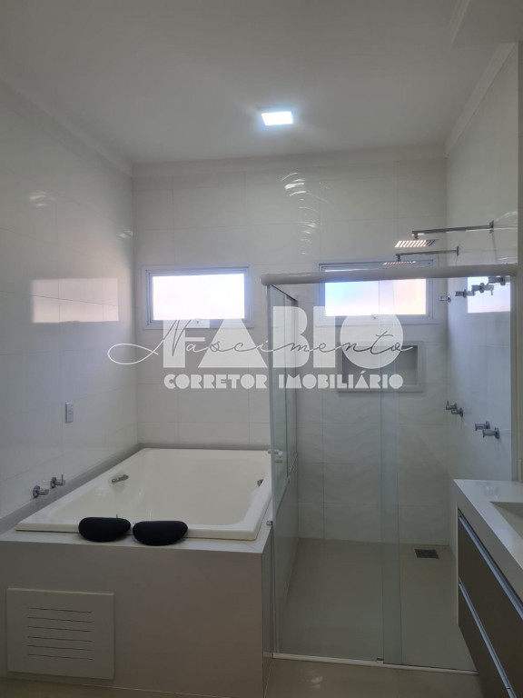 Casa de Condomínio com 3 quartos à venda, 250m² — foto 13 de 29