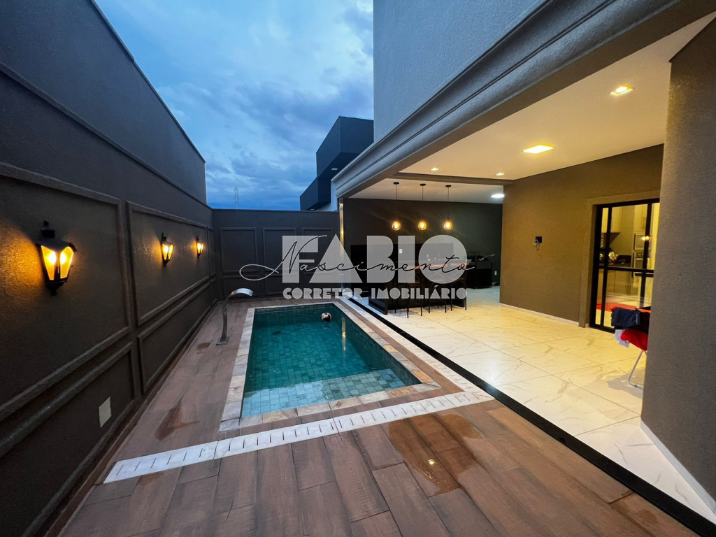 Casa de Condomínio com 3 quartos à venda, 250m² — foto 14 de 16