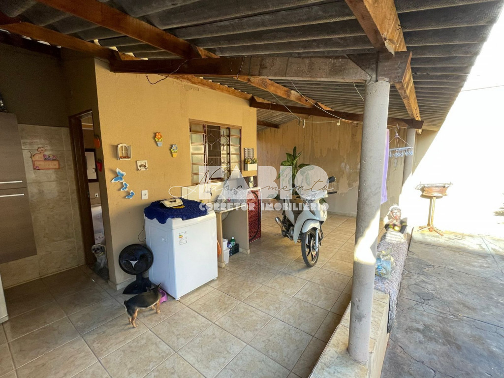 Casa com 2 quartos à venda, 90m² — foto 2 de 16