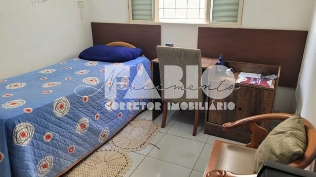 Casa com 3 quartos à venda, 120m² — foto 16 de 17