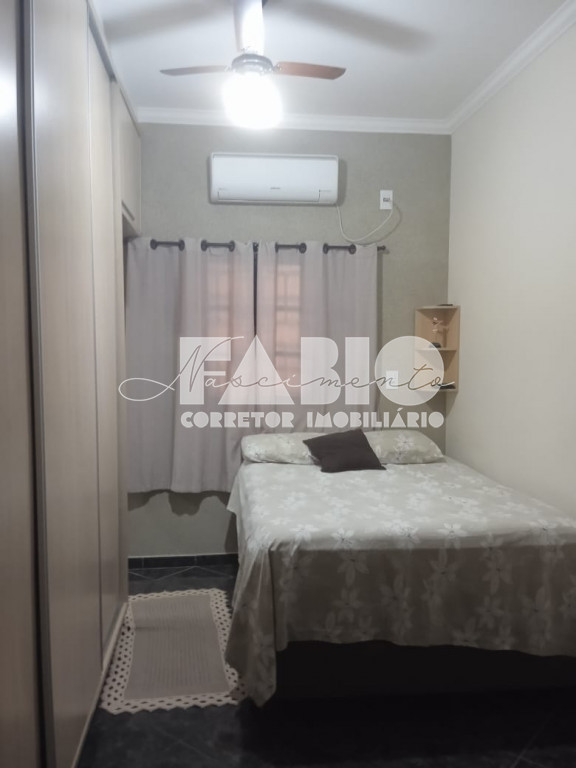 Casa com 3 quartos à venda, 157m² — foto 13 de 17