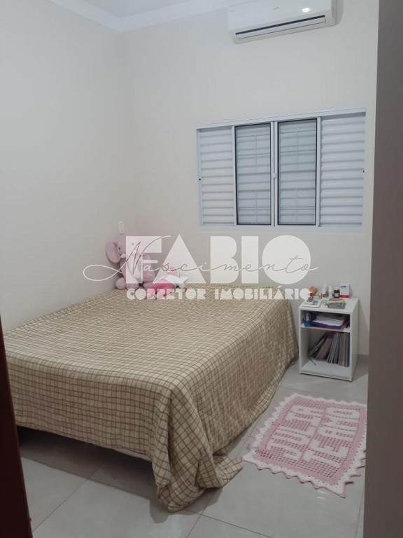 Casa com 3 quartos à venda, 160m² — foto 3 de 27