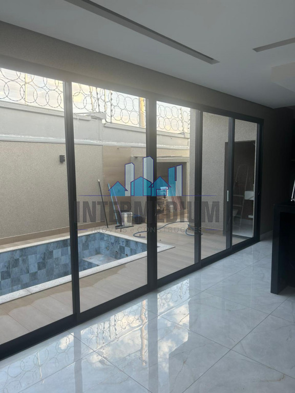 Casa de Condomínio com 3 quartos à venda, 198m² — foto 6 de 27