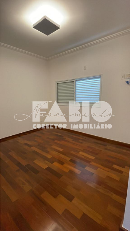 Casa de Condomínio com 3 quartos à venda, 238m² — foto 17 de 19