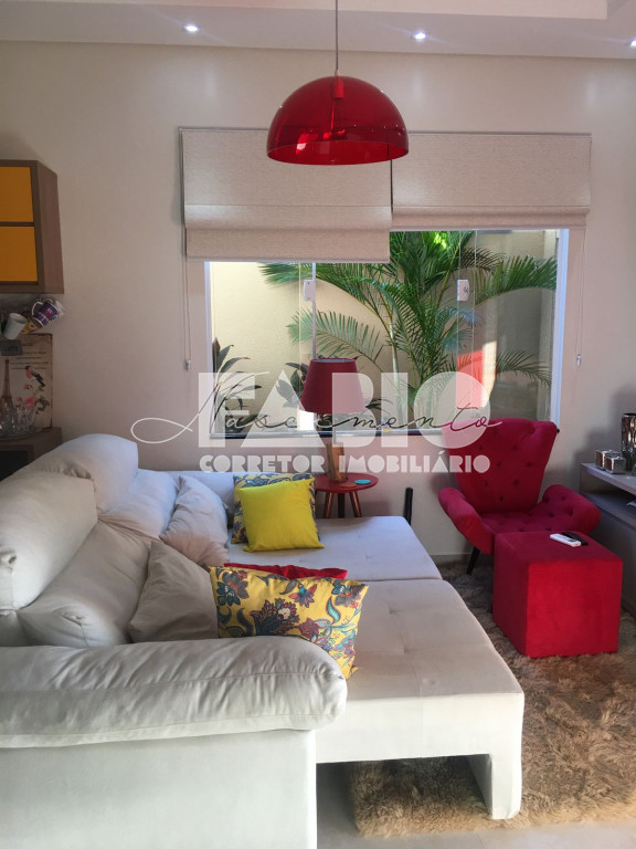 Casa de Condomínio com 2 quartos à venda, 140m² — foto 2 de 25