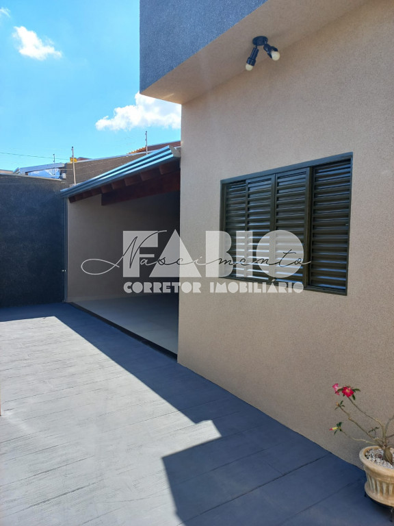 Casa com 3 quartos à venda, 130m² — foto 3 de 17
