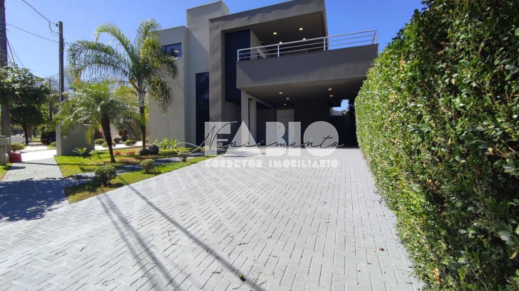 Casa de Condomínio com 4 quartos à venda, 260m² — foto 1 de 30