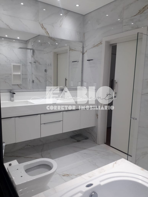 Casa de Condomínio com 3 quartos à venda, 222m² — foto 17 de 30