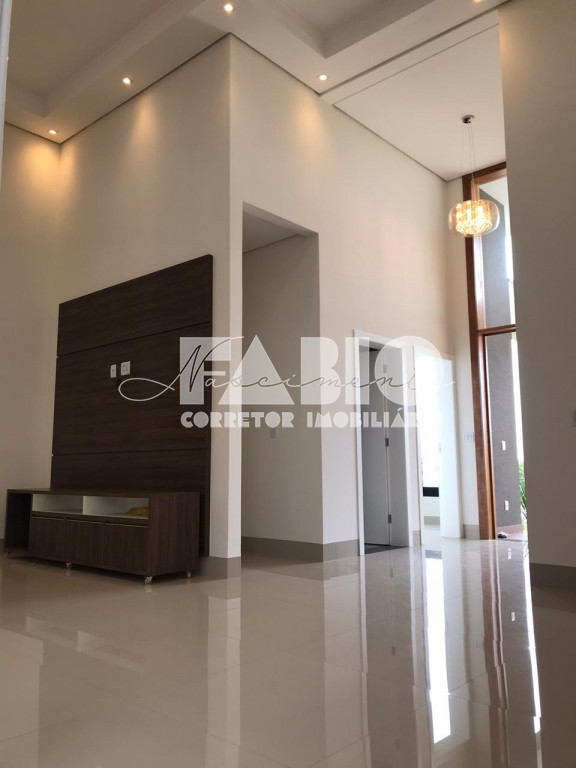 Casa de Condomínio com 3 quartos à venda, 191m² — foto 2 de 16