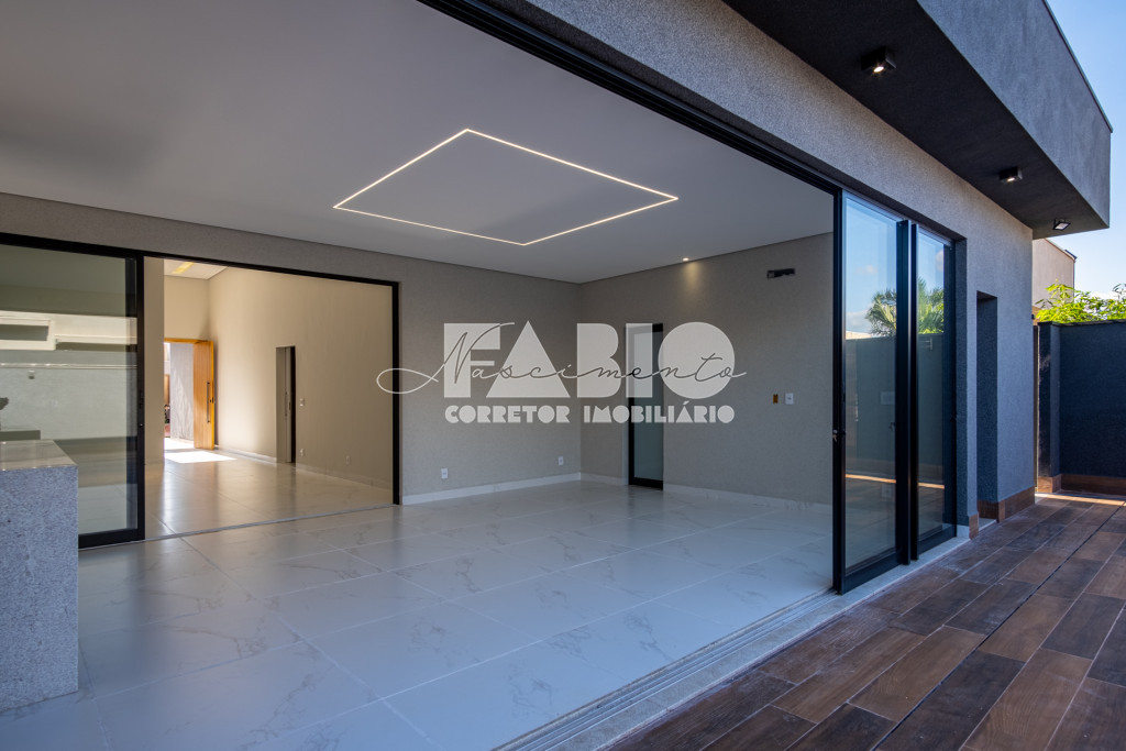 Casa de Condomínio com 3 quartos à venda, 222m² — foto 13 de 28