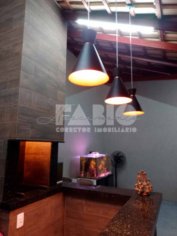 Casa com 2 quartos à venda, 150m² — foto 2 de 29