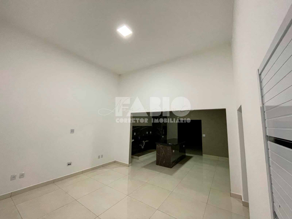Casa com 3 quartos à venda, 85m² — foto 3 de 12