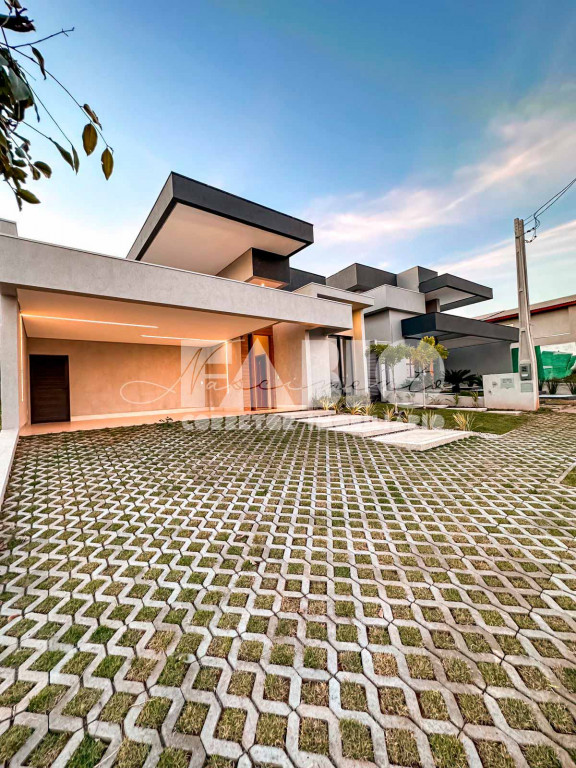Casa de Condomínio com 3 quartos à venda, 151m² — foto 2 de 25