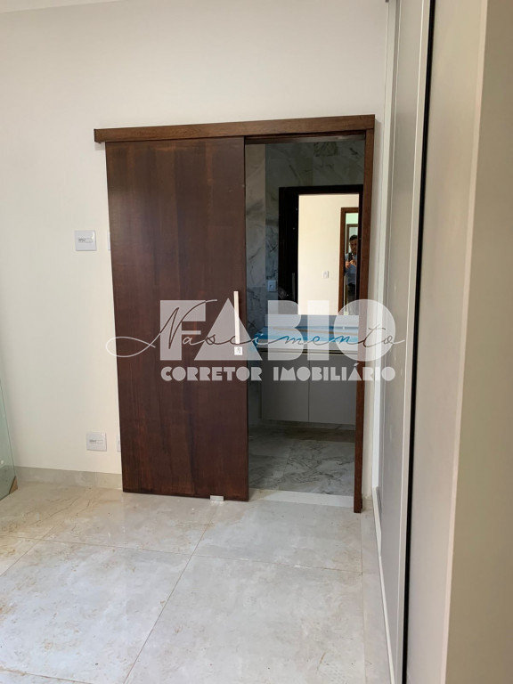 Casa de Condomínio com 3 quartos à venda, 185m² — foto 14 de 28