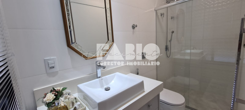 Casa de Condomínio com 4 quartos à venda, 300m² — foto 4 de 30