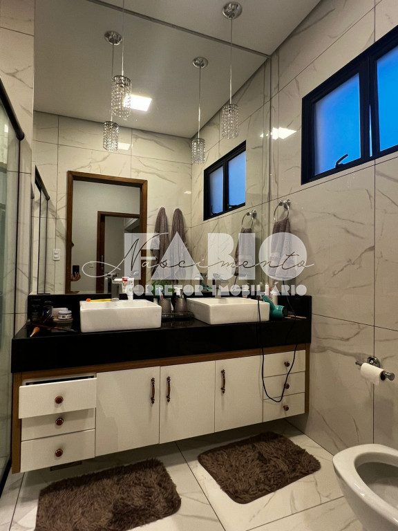 Casa de Condomínio com 3 quartos à venda, 250m² — foto 11 de 16