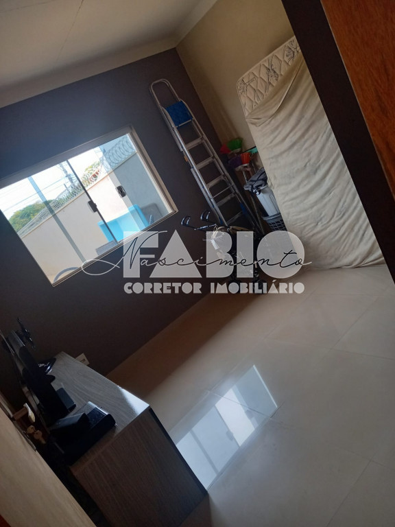 Casa com 4 quartos à venda, 200m² — foto 16 de 17
