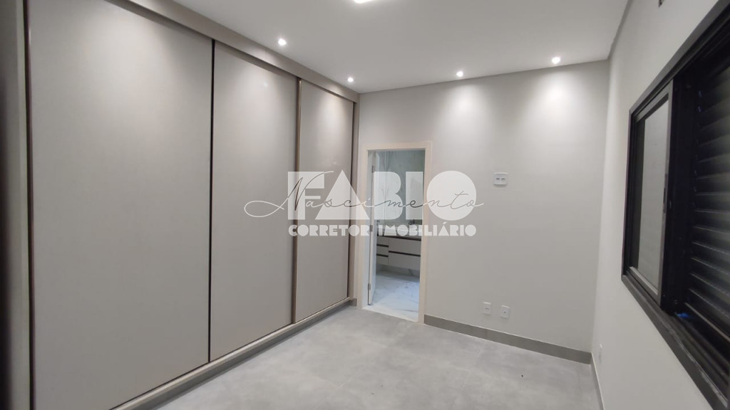 Casa de Condomínio com 3 quartos à venda, 230m² — foto 4 de 18