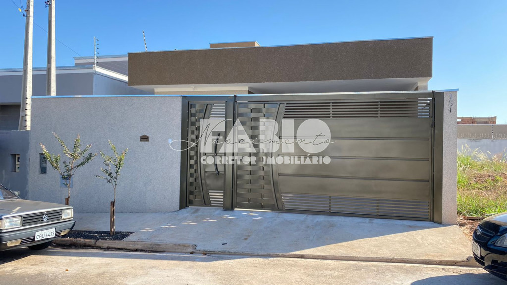 Casa com 3 quartos à venda, 120m² — foto 1 de 23