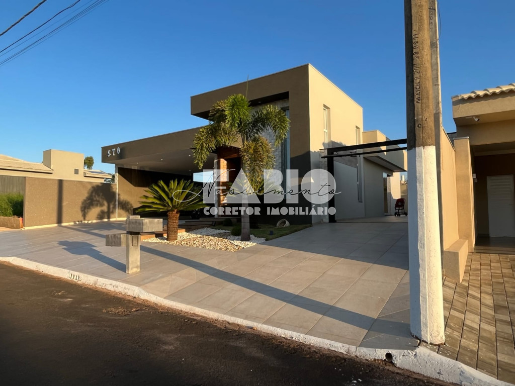 Casa de Condomínio com 4 quartos à venda, 250m² — foto 3 de 29