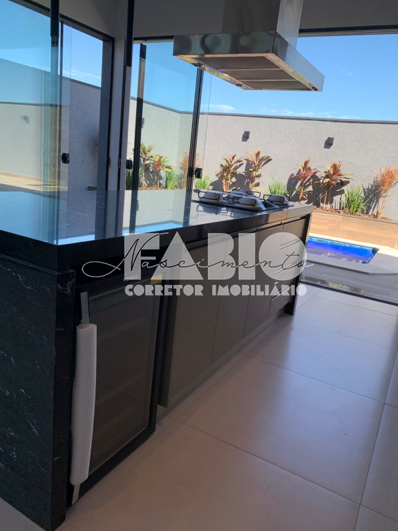 Casa de Condomínio com 3 quartos à venda, 210m² — foto 27 de 30