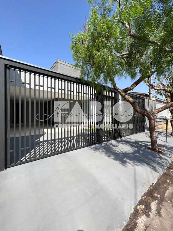 Casa com 3 quartos à venda, 140m² — foto 7 de 9
