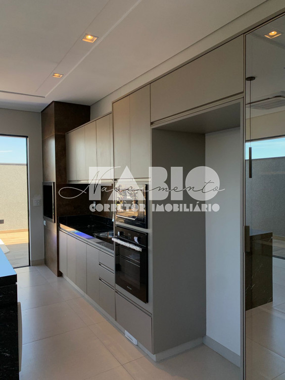Casa de Condomínio com 3 quartos à venda, 210m² — foto 15 de 30