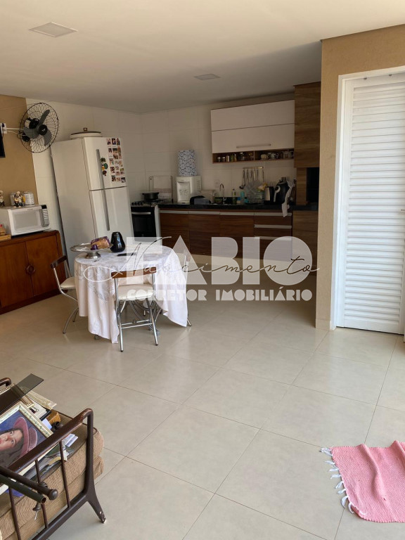 Casa com 2 quartos à venda, 115m² — foto 23 de 28