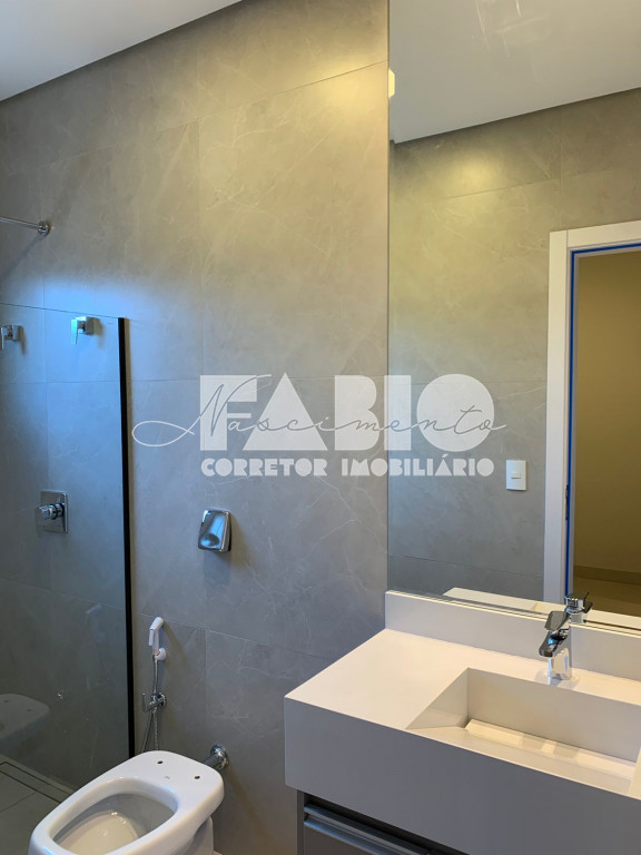 Casa de Condomínio com 3 quartos à venda, 210m² — foto 16 de 30