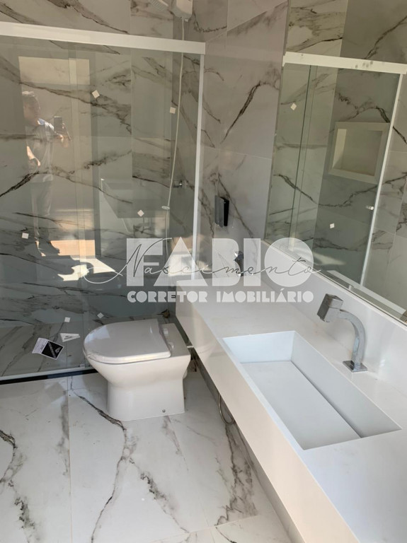 Casa de Condomínio com 3 quartos à venda, 250m² — foto 4 de 30
