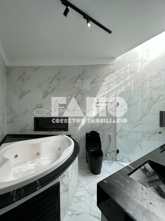 Casa de Condomínio com 3 quartos à venda, 190m² — foto 4 de 12