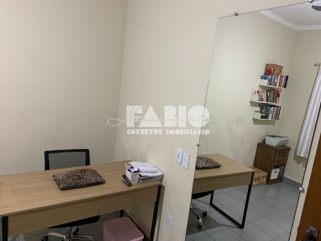 Casa com 3 quartos à venda, 180m² — foto 7 de 21