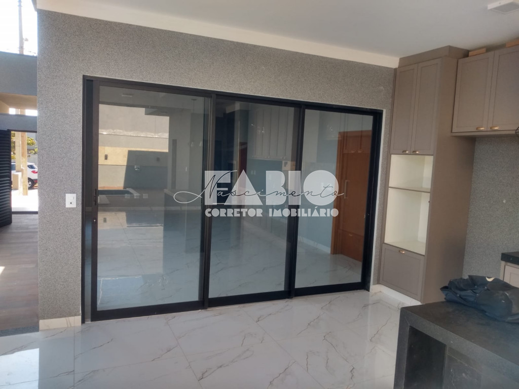Casa de Condomínio com 3 quartos à venda, 219m² — foto 25 de 30