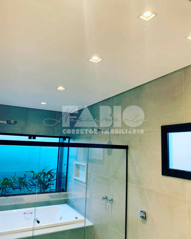 Casa de Condomínio com 3 quartos à venda, 220m² — foto 4 de 8