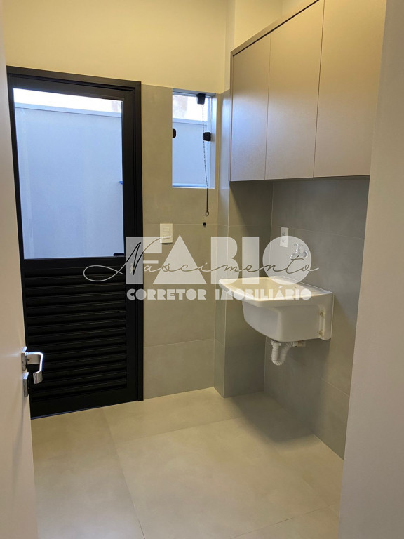 Casa de Condomínio com 3 quartos à venda, 253m² — foto 15 de 29