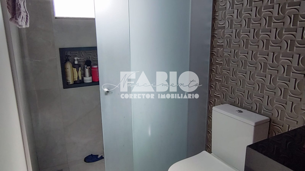 Casa com 2 quartos à venda, 150m² — foto 2 de 28