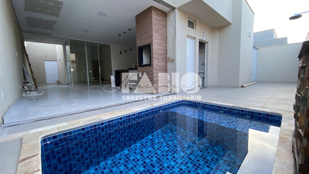Casa de Condomínio com 3 quartos à venda, 253m² — foto 1 de 30