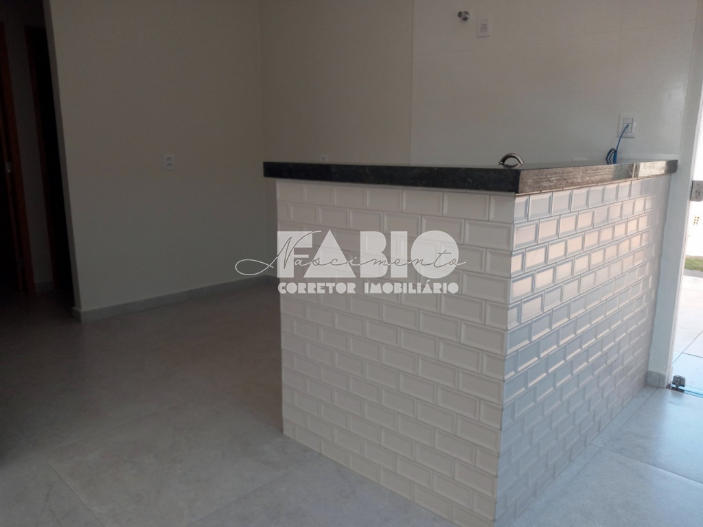 Casa com 3 quartos à venda, 75m² — foto 2 de 11