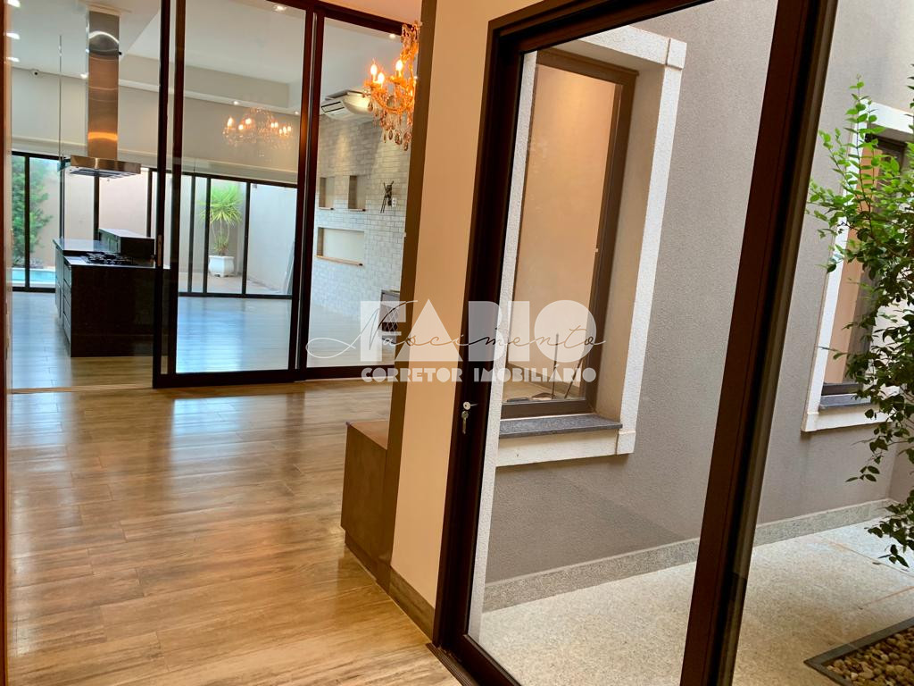 Casa de Condomínio com 3 quartos à venda, 225m² — foto 4 de 30