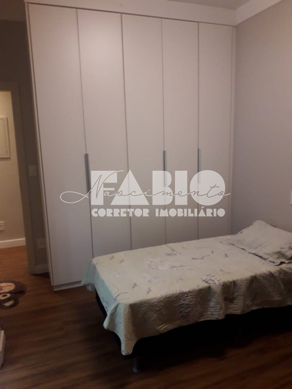 Casa de Condomínio com 3 quartos à venda, 222m² — foto 9 de 30
