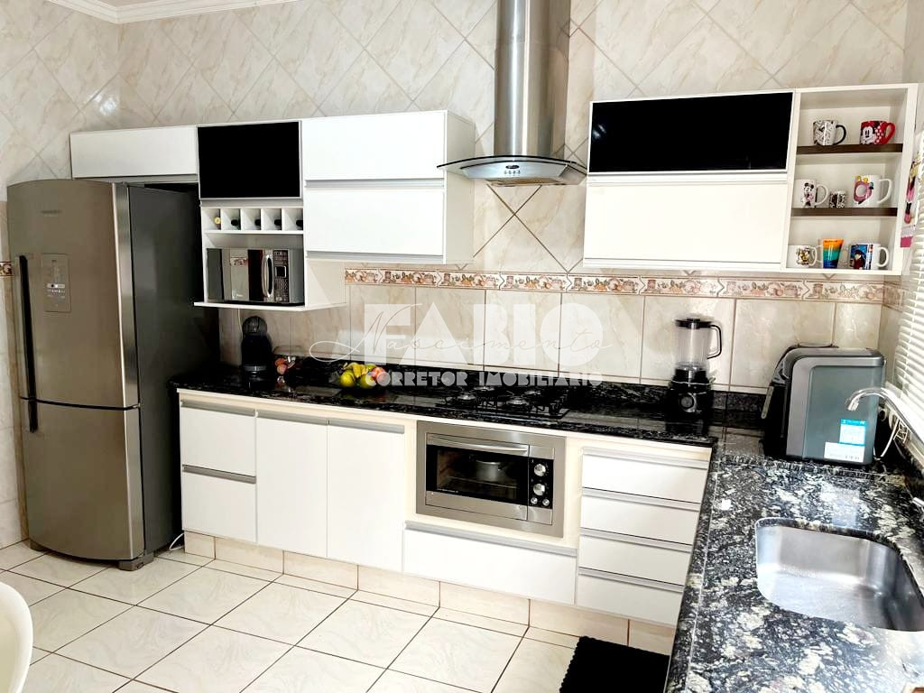 Casa com 3 quartos à venda, 165m² — foto 14 de 25