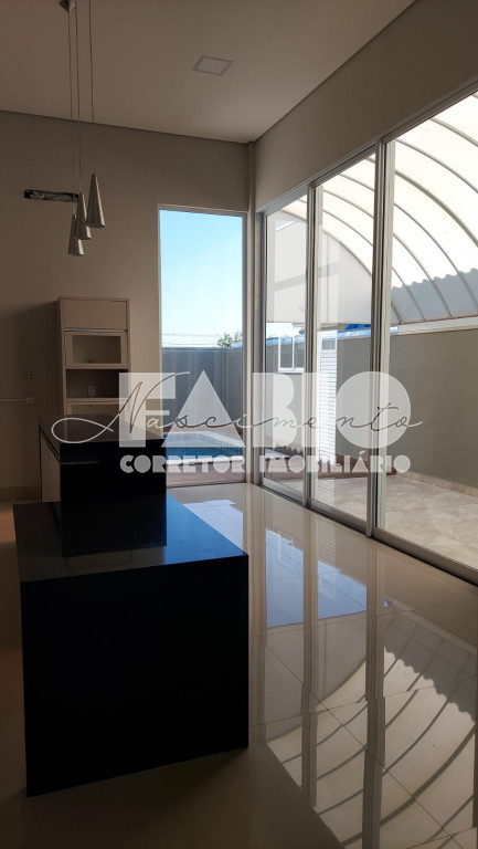 Casa de Condomínio com 3 quartos à venda, 250m² — foto 6 de 29