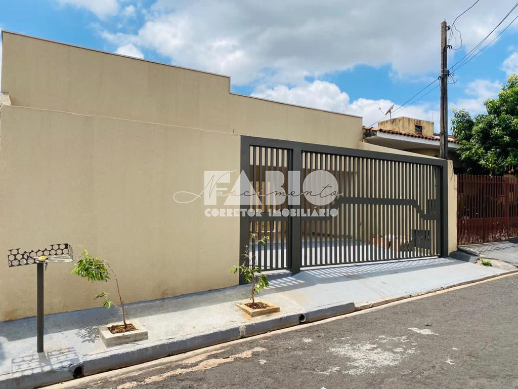 Casa com 3 quartos à venda, 120m² — foto 1 de 21