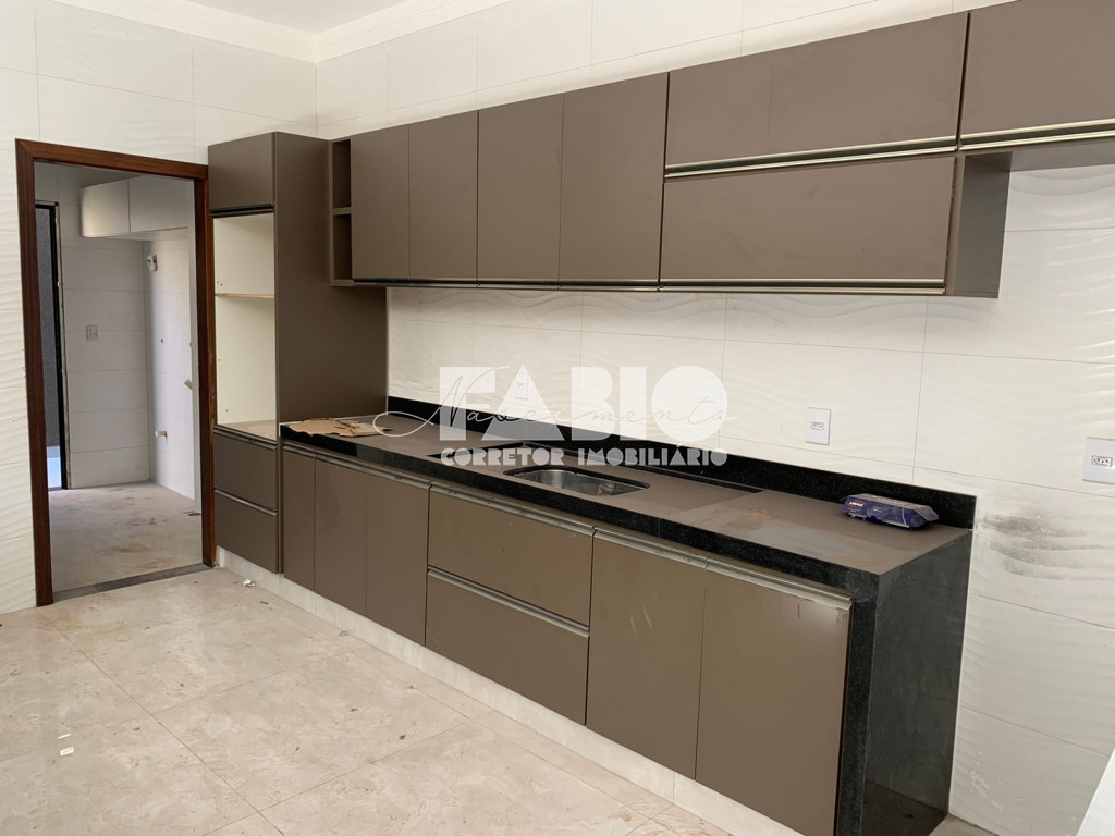 Casa de Condomínio com 3 quartos à venda, 185m² — foto 10 de 28