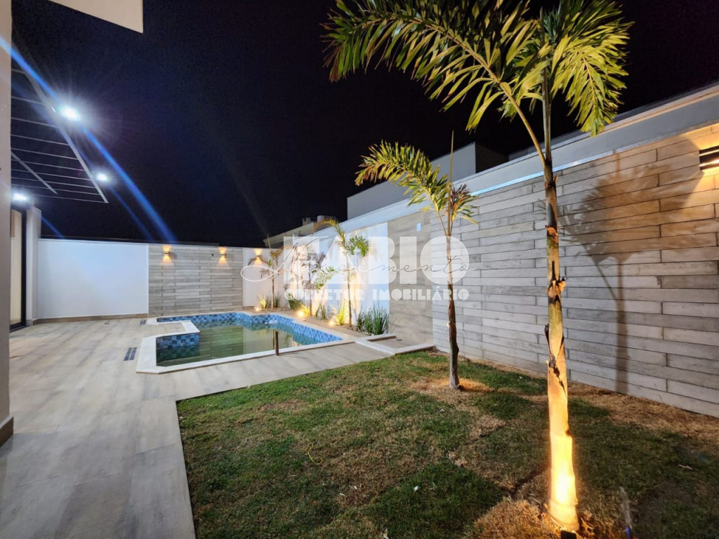 Casa de Condomínio com 4 quartos à venda, 270m² — foto 15 de 17