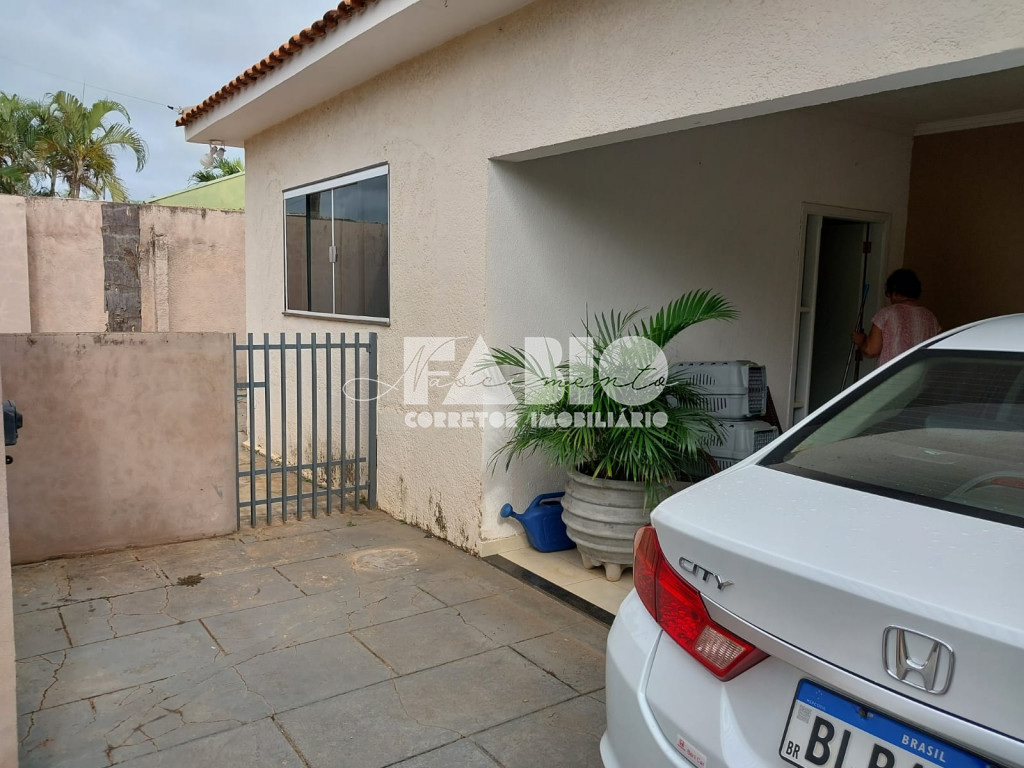 Casa com 3 quartos à venda, 250m² — foto 3 de 21
