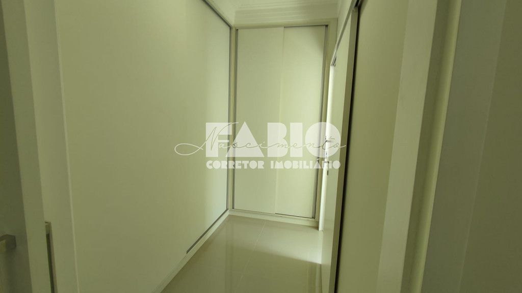 Casa de Condomínio com 4 quartos à venda, 260m² — foto 14 de 30